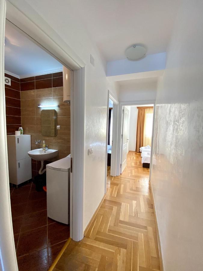 Apartments First Line Petrovac ภายนอก รูปภาพ