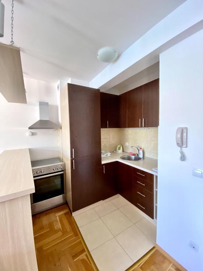 Apartments First Line Petrovac ภายนอก รูปภาพ