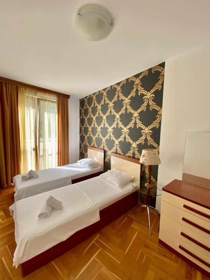 Apartments First Line Petrovac ภายนอก รูปภาพ