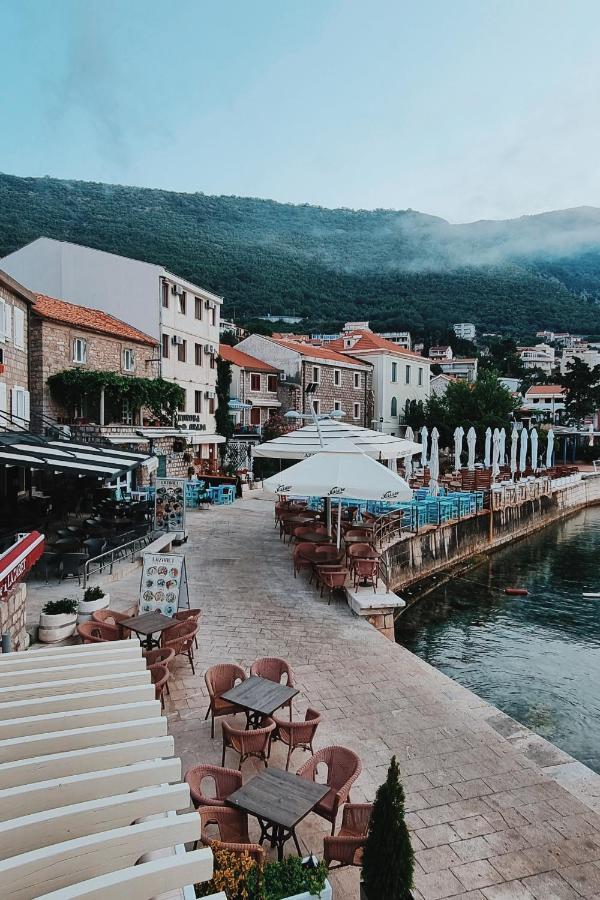 Apartments First Line Petrovac ภายนอก รูปภาพ