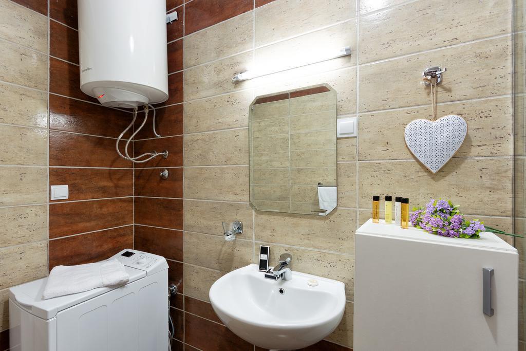 Apartments First Line Petrovac ภายนอก รูปภาพ